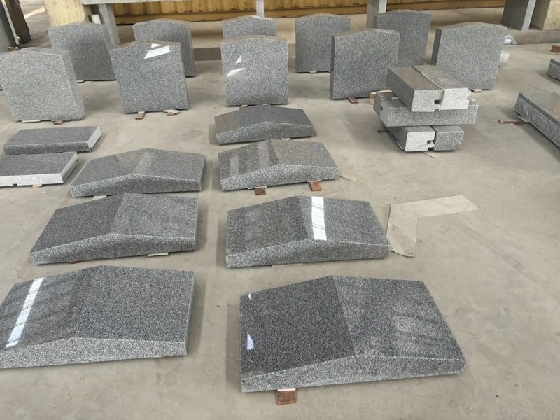 G603 Rounded Monuments