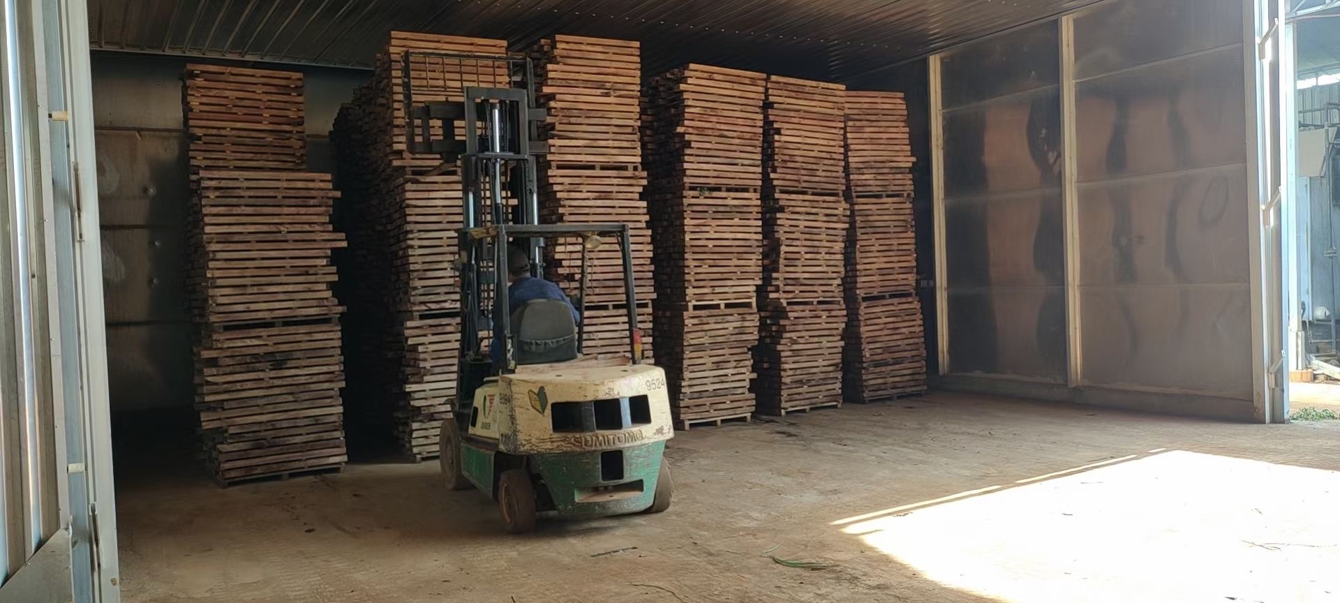 YESTONE Cambodia granite factory — 熏蒸车间